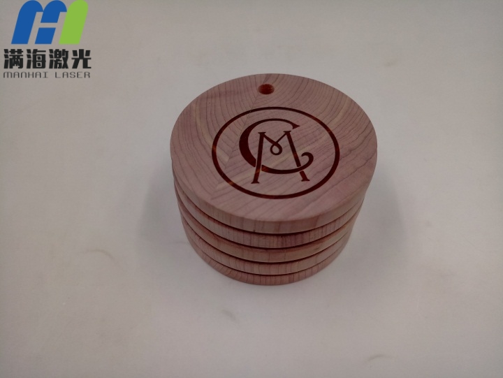 圓木掛牌激光刻字加工
